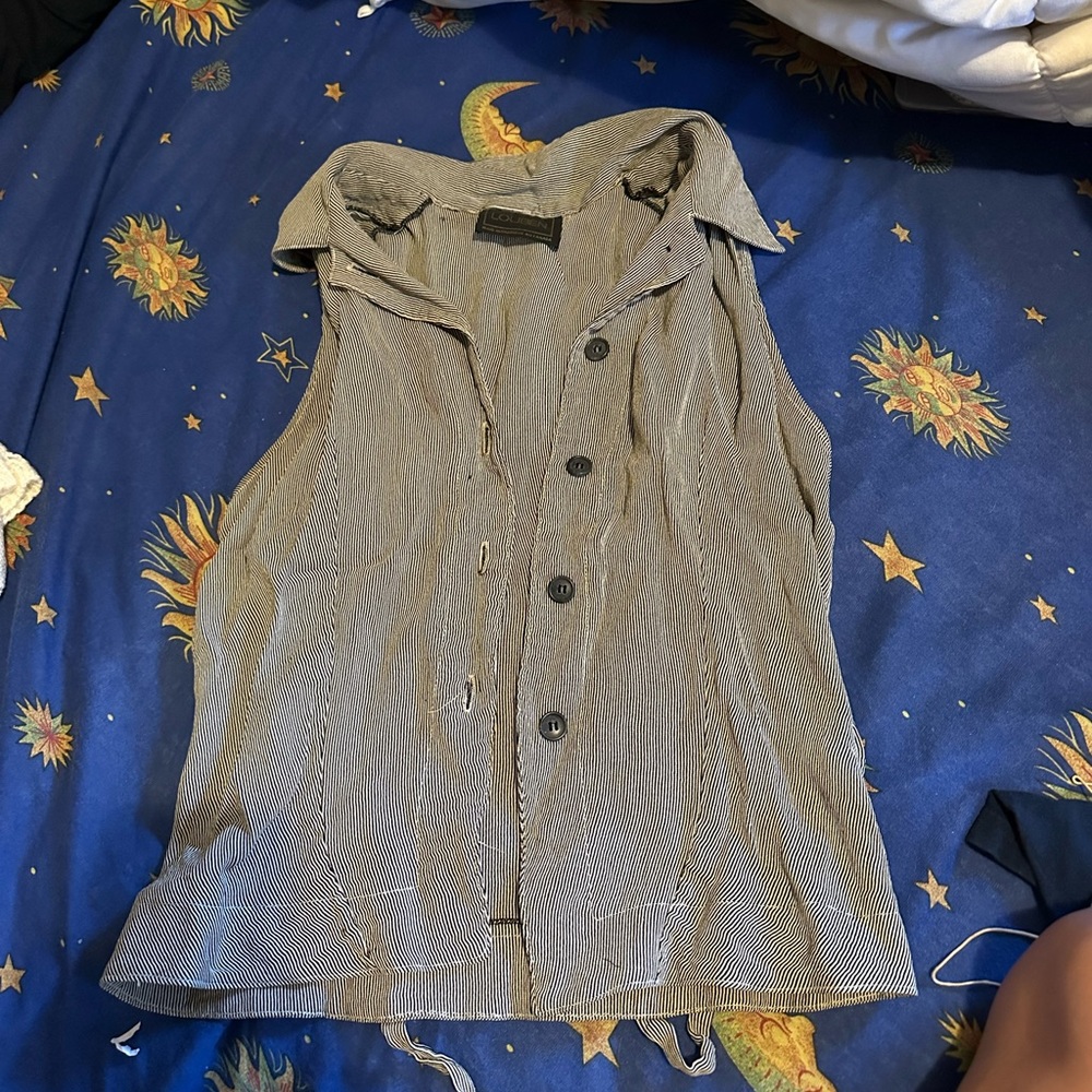 Formal collared top